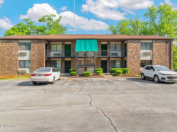 2nd image of 2755 Jersey Ave APT A403