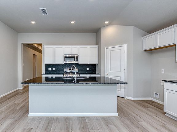 4th image of 21115 Sunlight Grove Dr