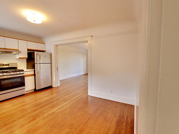5th image of 2313 Webster St #6