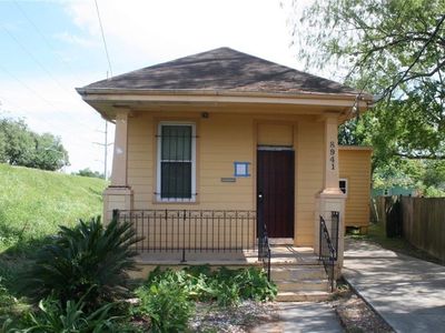 8941 Willow St, New Orleans, LA, 70118