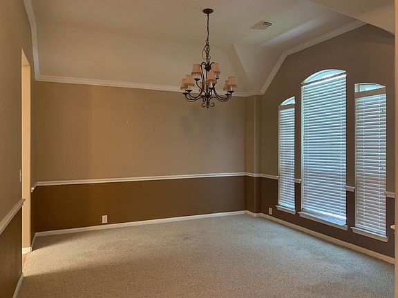 4th image of 2504 Sunny Shores Dr
