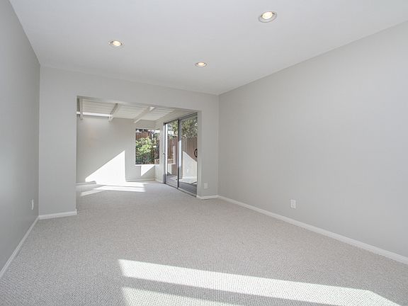 5th image of 5878 Arboles St