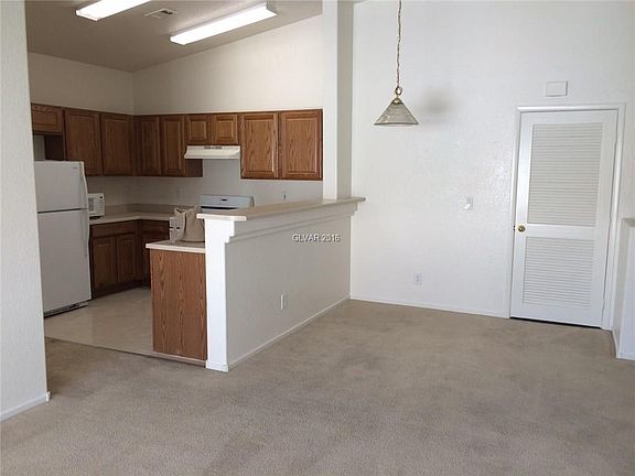 2nd image of 2595 Land Rush Dr