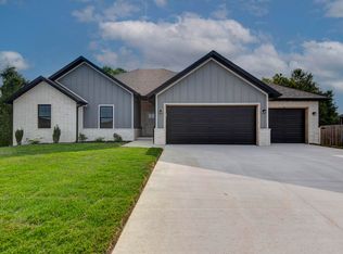 3550 W Overland St, Springfield, MO 65807