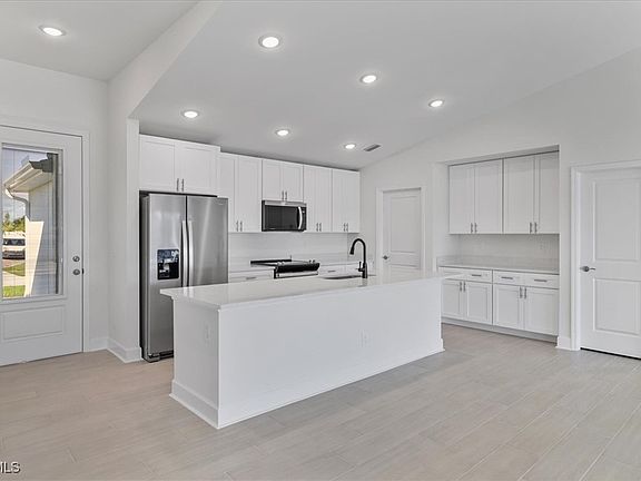 4th image of 2227 NW 1st Pl