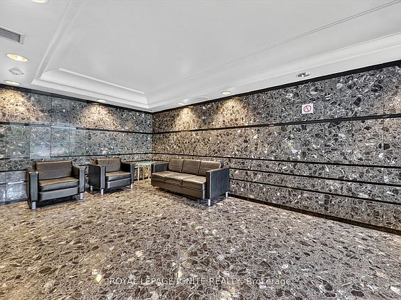 4th image of 4725 Sheppard Ave E #809