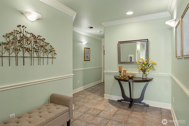 2nd image of 239 4th Avenue S #202