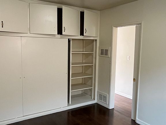 3rd image of 582 N Currier St