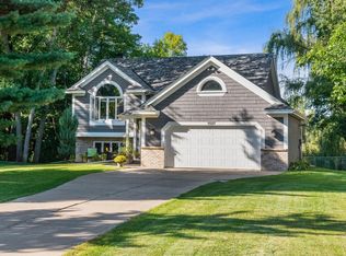 1037 5th Ave SW, Forest Lake, MN 55025