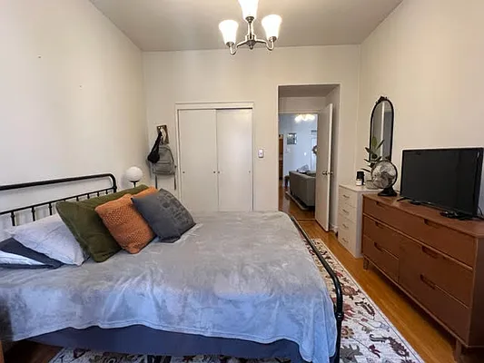 Rented by Compass | media 14