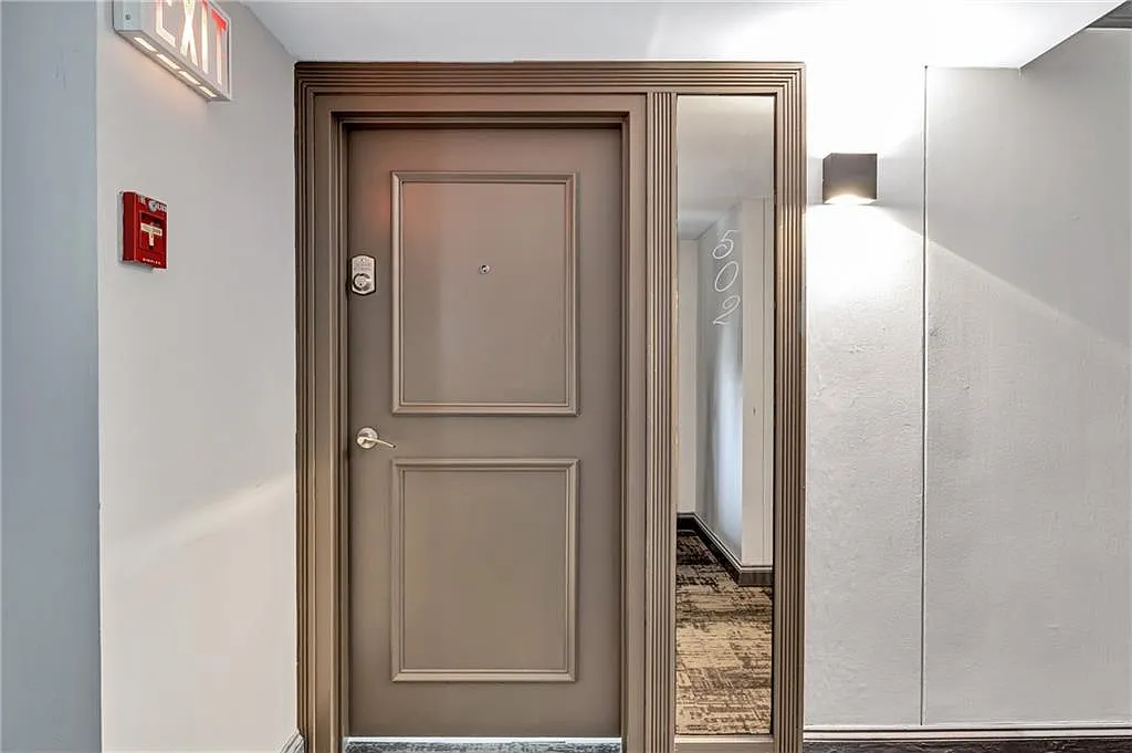 2 bed, 2.0 bath, 1120 sqft, $3,200 — Photo 4
