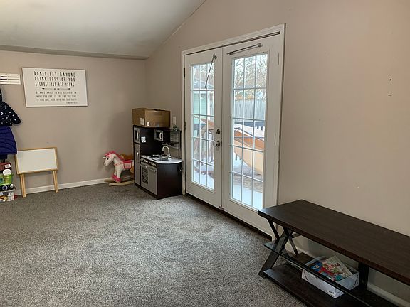4th image of 419 W Orleans St