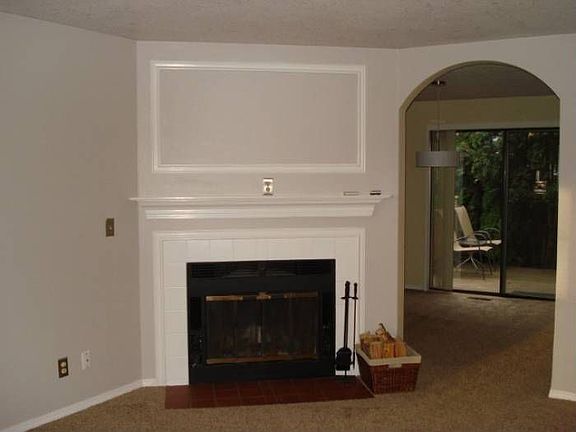 Living Room W/Wood Burnin