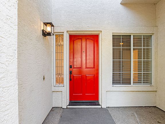 5th image of 9077 Laguna Place Way