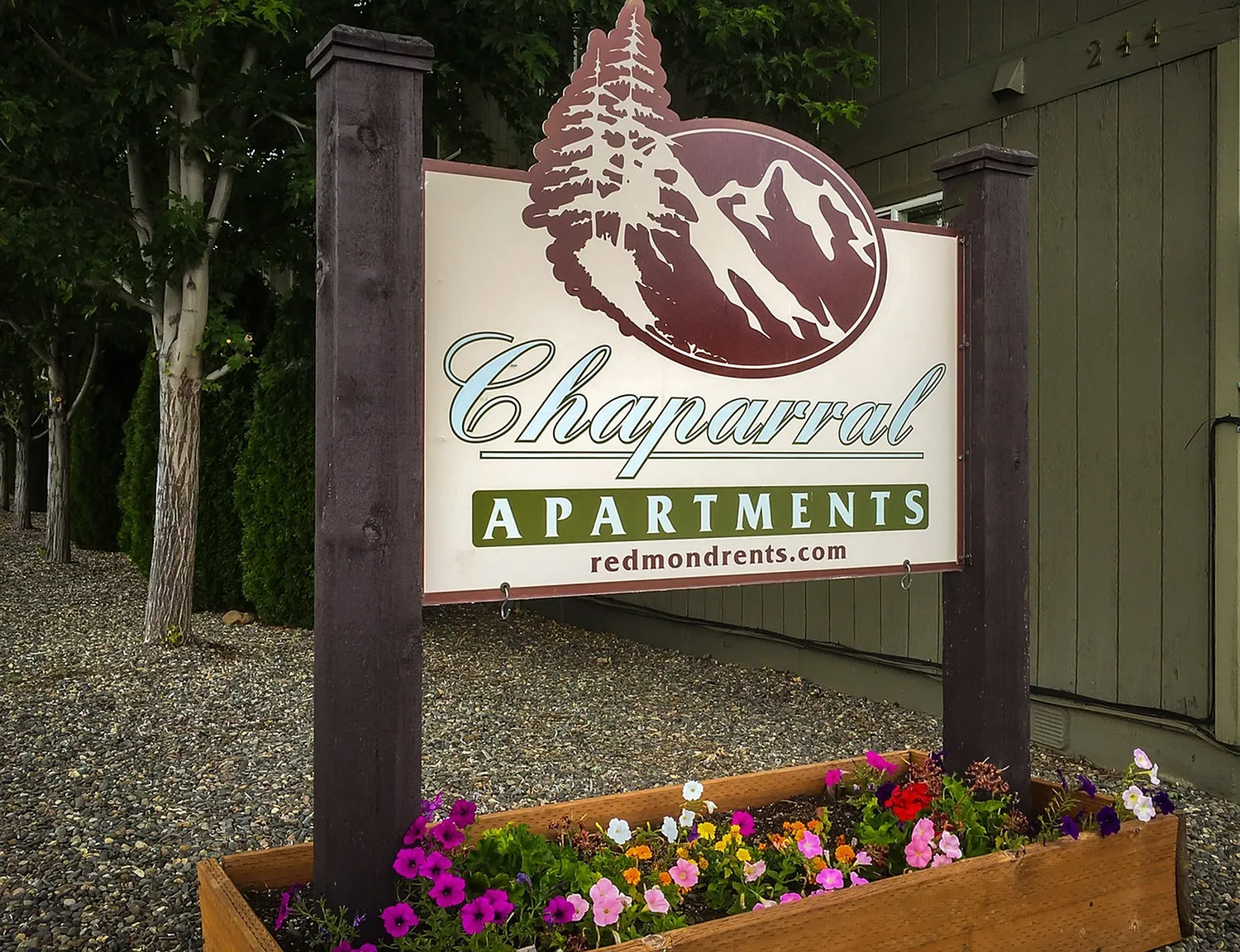 Chaparral Apartments — Photo 1