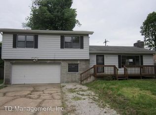 3022 E University St, Springfield, MO 65804