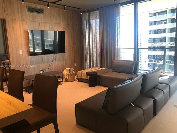 3rd image of 1000 Brickell Plz Unit 4109