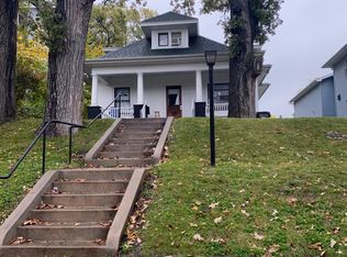506 S Dodge St, Iowa City, IA 52240