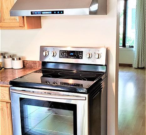 5th image of 95 S Lakewood Gardens Ln