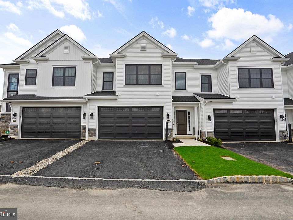 1st image of 514 Fullerton Farm Ct #18