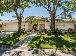822 Marco Dr NE, Saint Petersburg, FL 33702