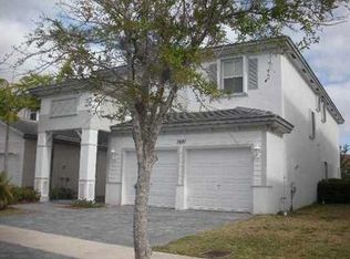 3681 NE 4th St, Homestead, FL 33033