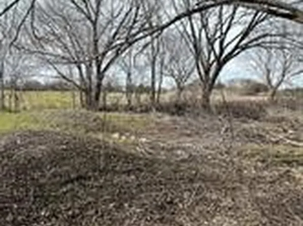 9328 Eastview Dr, Fort Worth, TX 76134