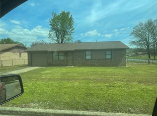 1501 N 7th St, Stilwell, OK 74960