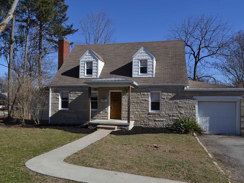 1st image of 907 S Sheridan Dr