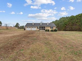 40 L Z Jackson Rd, Bowdon, GA 30108