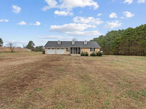 40 L Z Jackson Rd, Bowdon, GA 30108