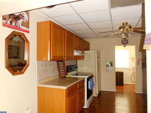 4th image of 242 N Balliet St