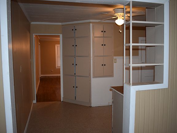 2nd image of 201 N Franklin St