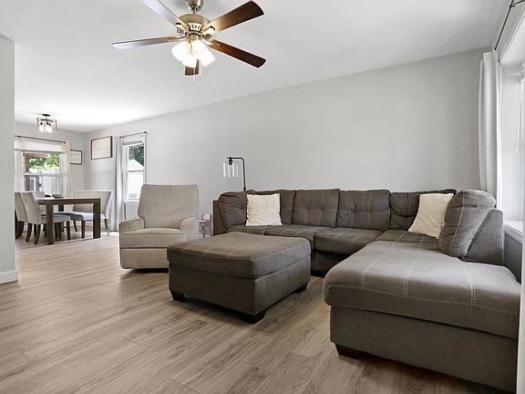4th image of 4119 Longfield Dr