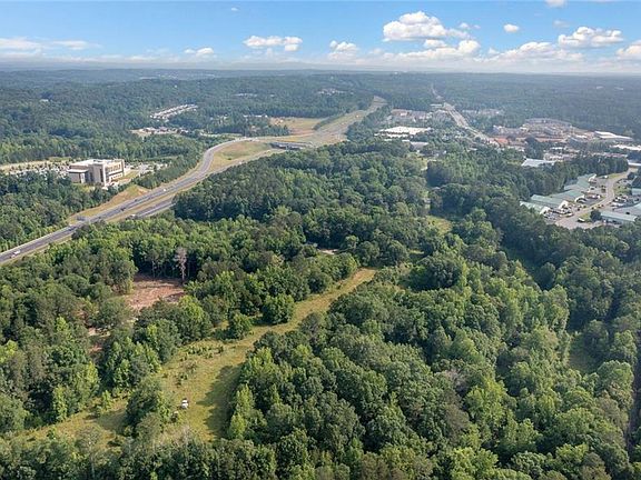 5th image of 643 N Rope Mill Rd