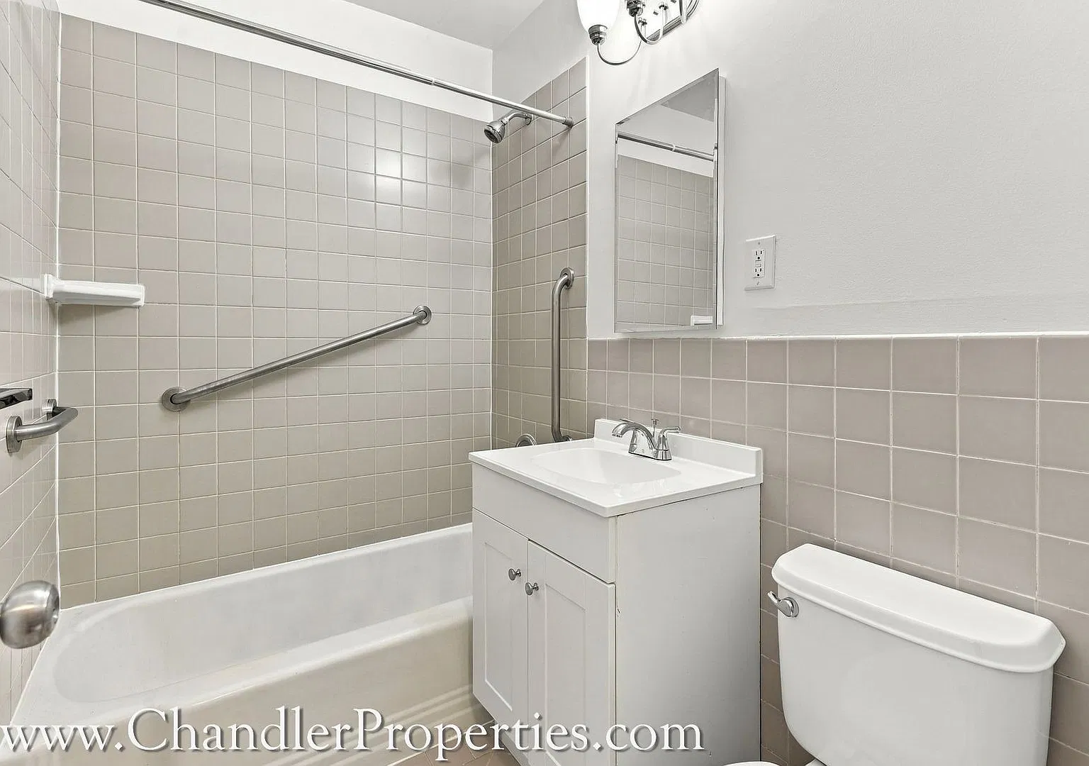 2235 Broadway St APT 4 - Image 4