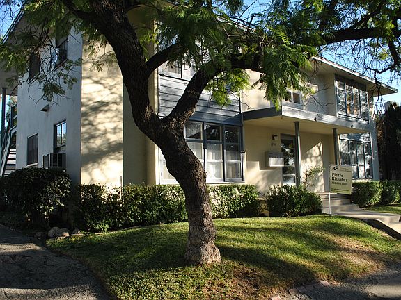 2nd image of 1740 Raymond Hill Rd APT 2