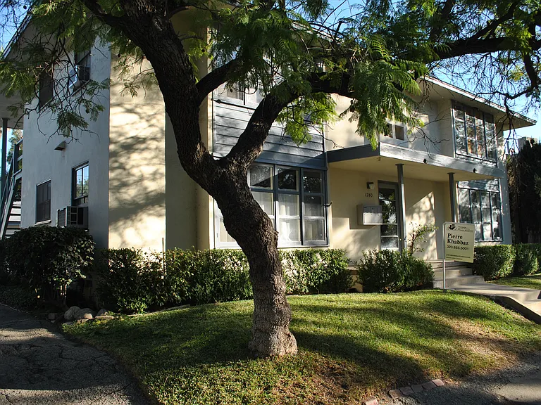 1740 Raymond Hill Rd #2 — Photo 2