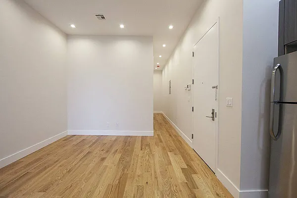 Rented by Brooklyn Group | media 6