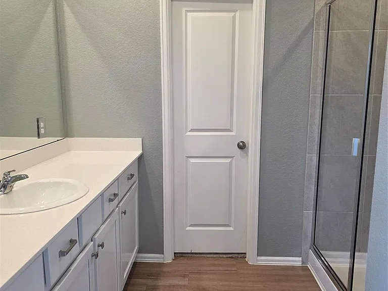 1942 Barrett Gables Dr — Photo 17
