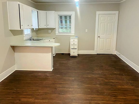 5th image of 809 N Franklin St APT A