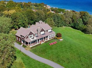 136 Eastover Rd, Portsmouth, RI 02871