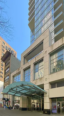 Rented by Brown Harris Stevens | media 67