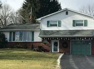 37 Ranch Rd, Schuylkill Haven, PA 17972
