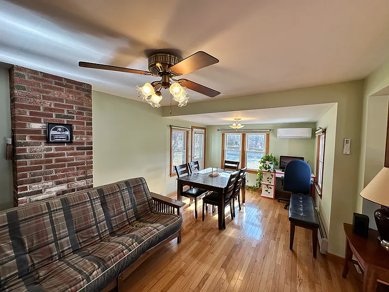 64 Flanders Rd — Photo 9