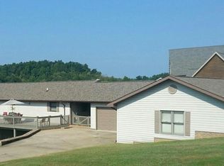 96 Crosshill Rd, Eddyville, KY 42038