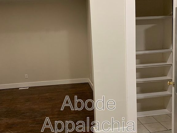 4th image of 41 Mullins Hl Unit A