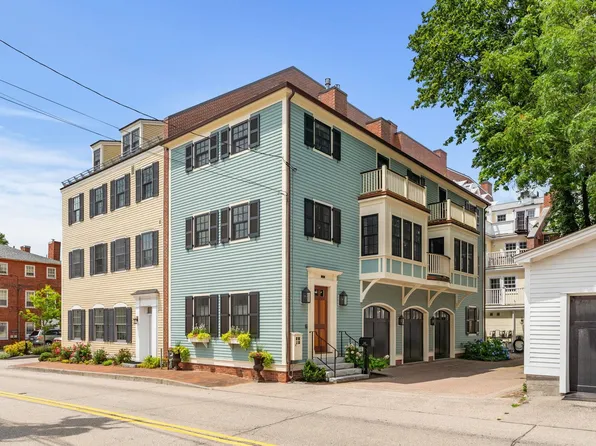 449 Court Street, Portsmouth, NH 03801