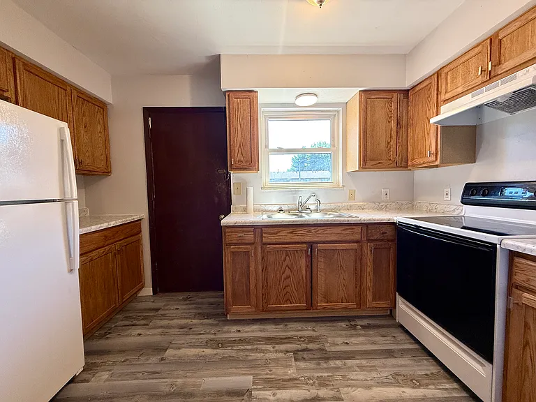 2604 Eastview Dr #C — Photo 18