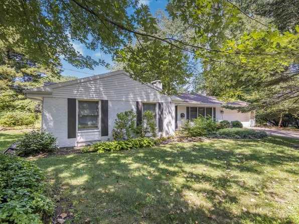 1066 Monroe Blvd, South Haven, MI 49090